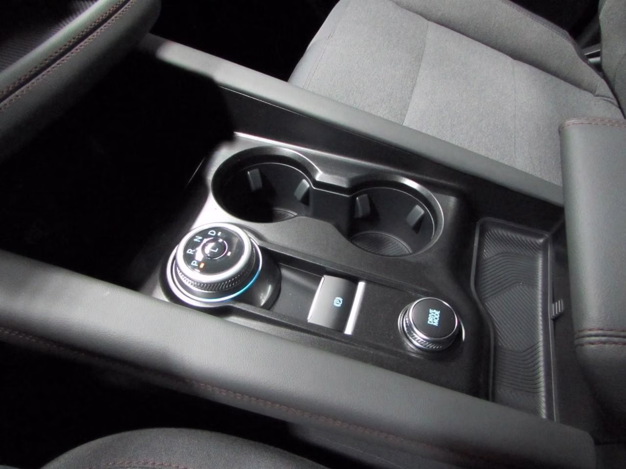 2026 Carbonized Gray Metallic Ford Explorer Active 4X4 SUV