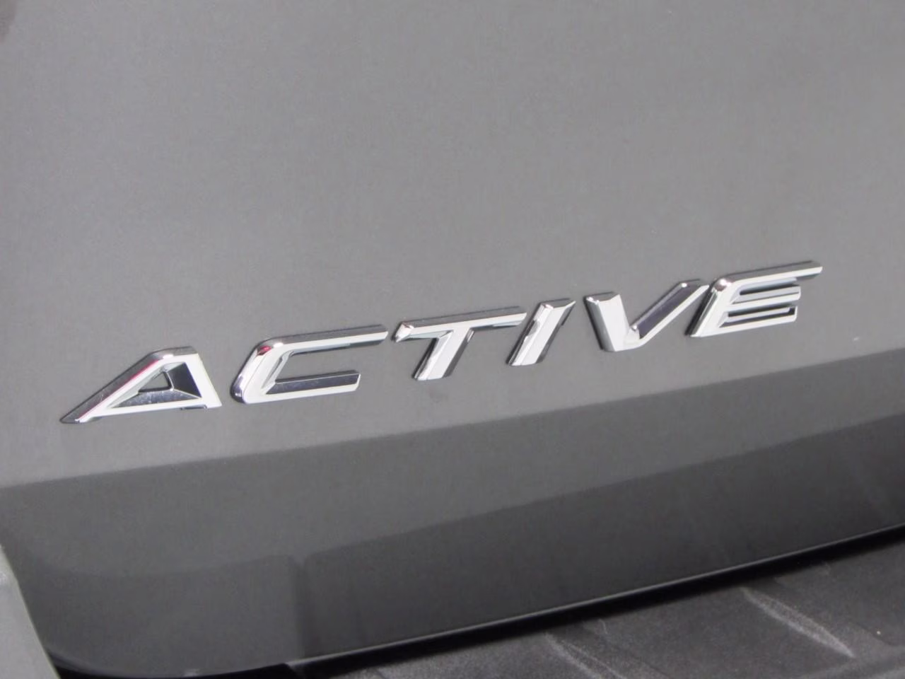 2026 Carbonized Gray Metallic Ford Explorer Active 4X4 SUV