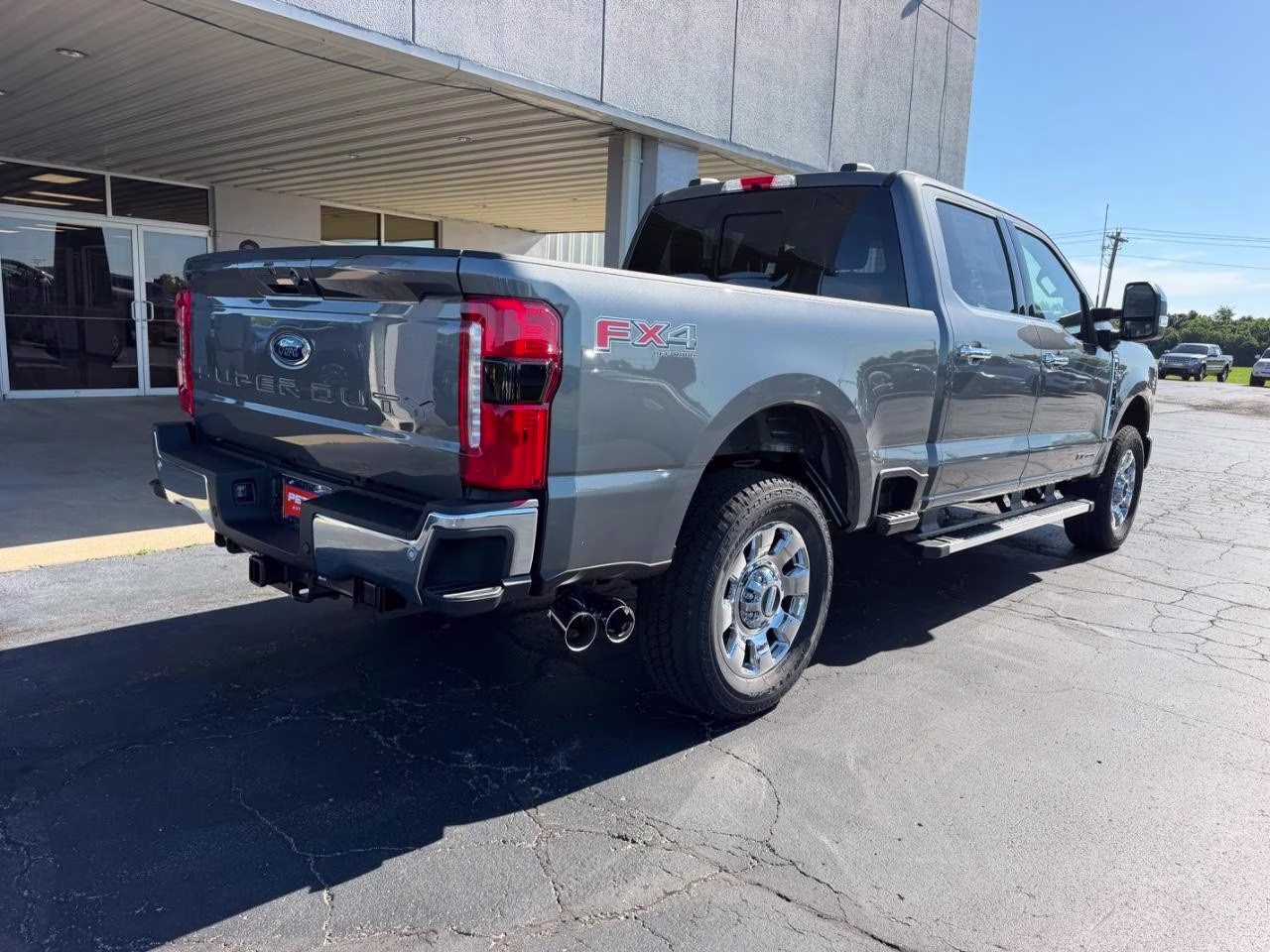 2026 Carbonized Gray Metallic Ford Super Duty F-250 SRW LARIAT 4X4 Truck