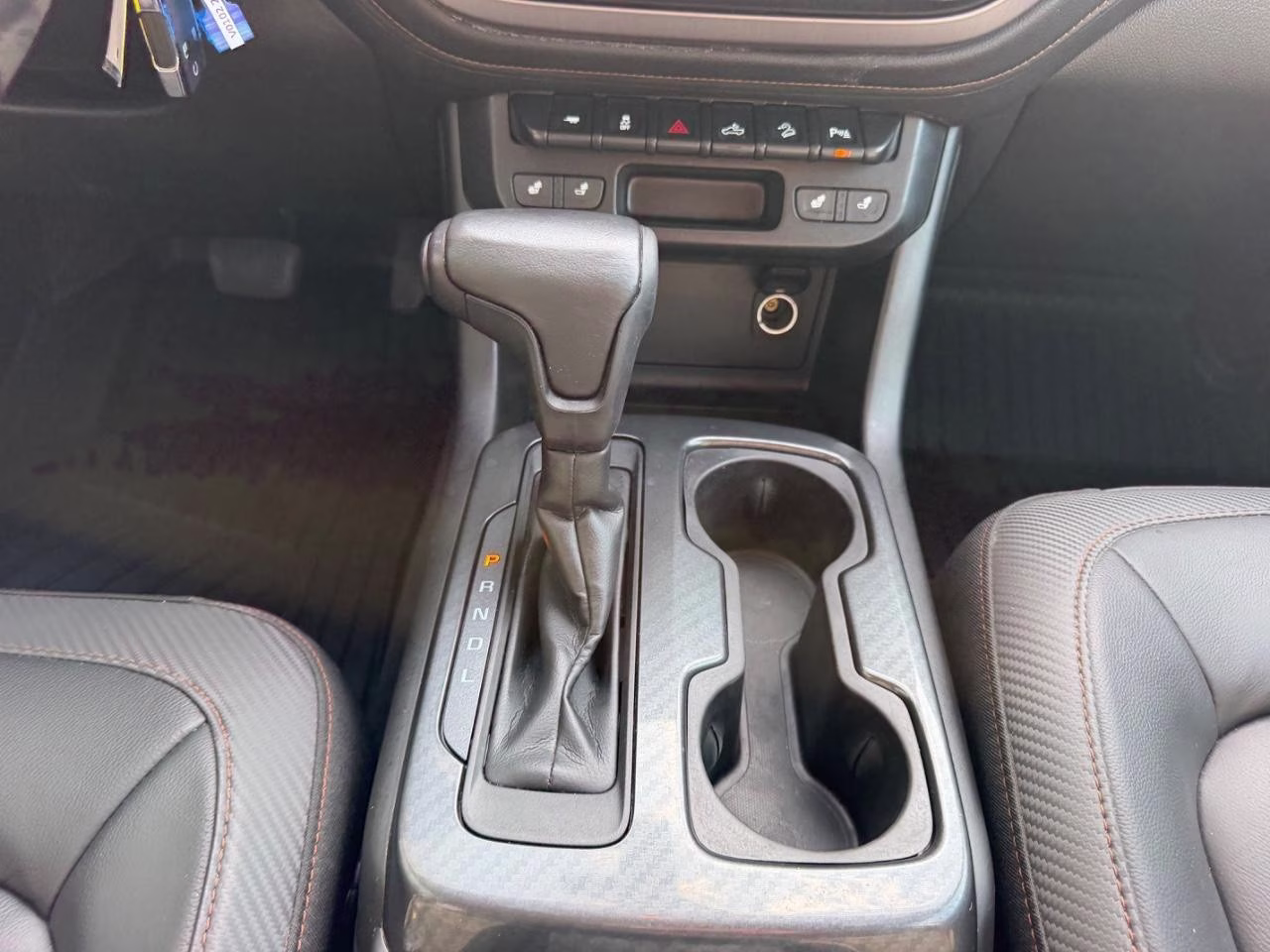 2021 Summit White GMC Canyon AT4 w/Leather 4X4 Truck
