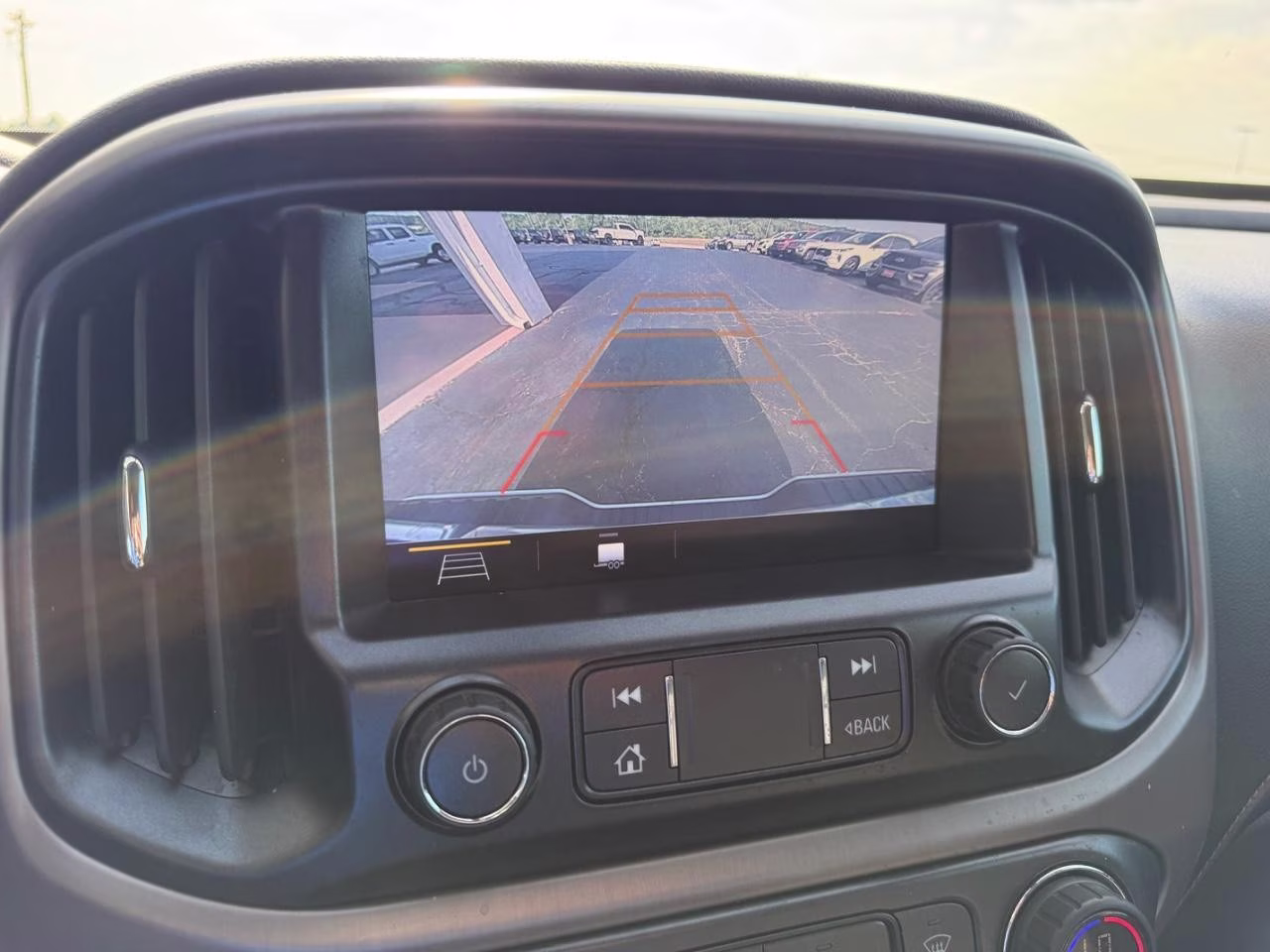 2021 Summit White GMC Canyon AT4 w/Leather 4X4 Truck