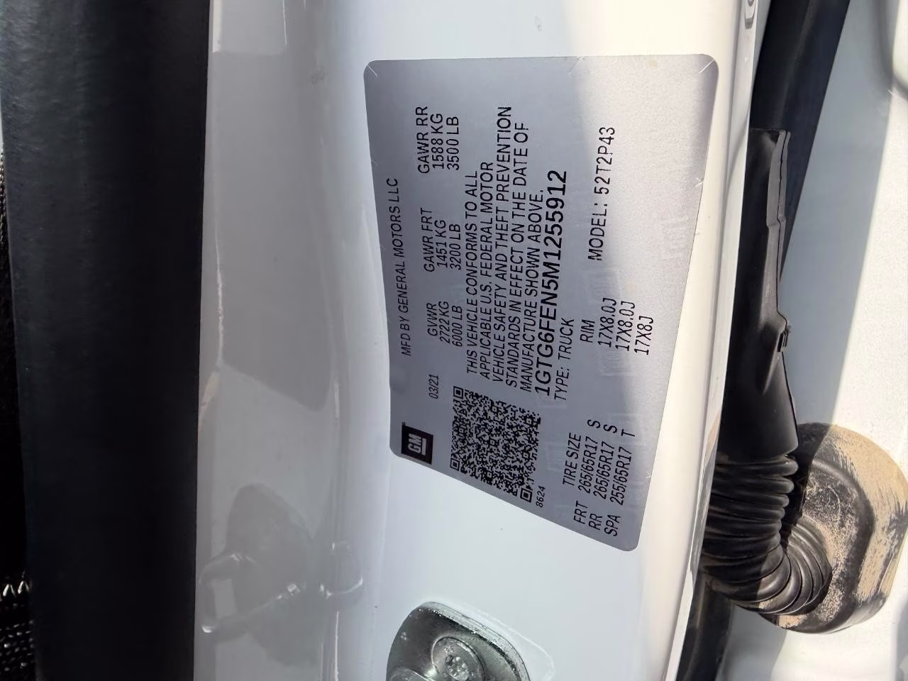 2021 Summit White GMC Canyon AT4 w/Leather 4X4 Truck