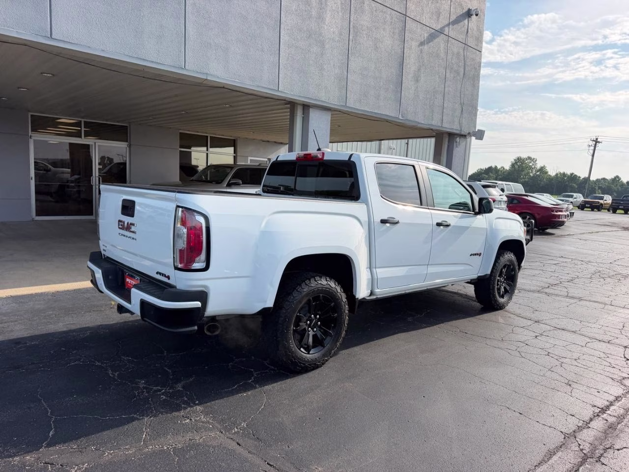 2021 Summit White GMC Canyon AT4 w/Leather 4X4 Truck