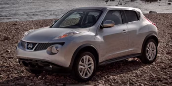 2012 Black Sapphire Metallic Nissan JUKE SV FWD SUV