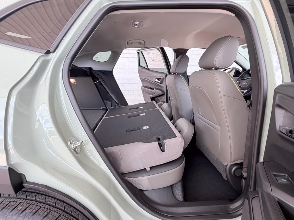 2026 Cacti Green Chevrolet Trax ACTIV FWD SUV