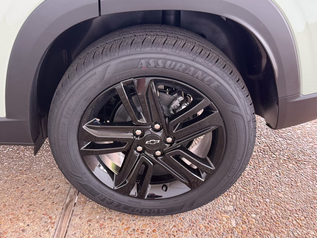 2026 Cacti Green Chevrolet Trax ACTIV FWD SUV