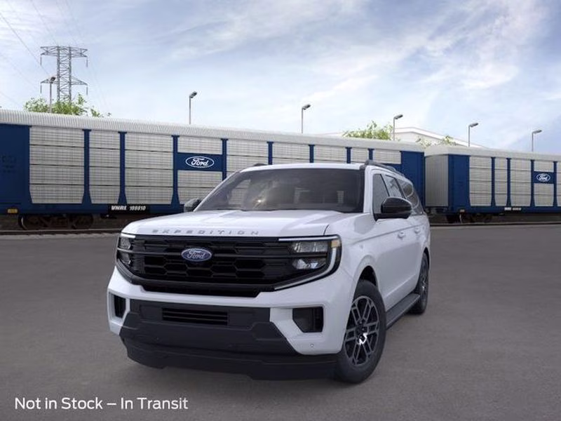 2026 Space Silver Metallic Ford Expedition Max Active 4X4 Crossover