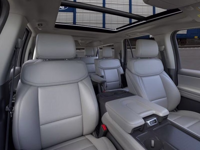 2026 Space Silver Metallic Ford Expedition Max Active 4X4 Crossover