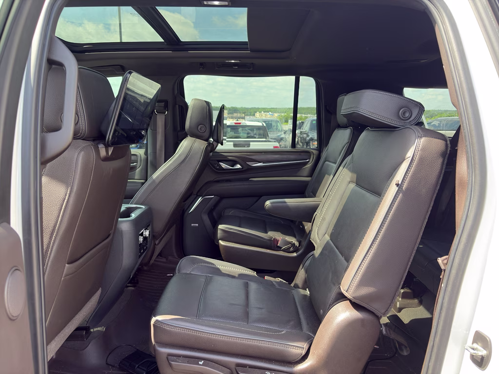 2021 White Frost Tricoat GMC Yukon XL Denali 4X4 SUV