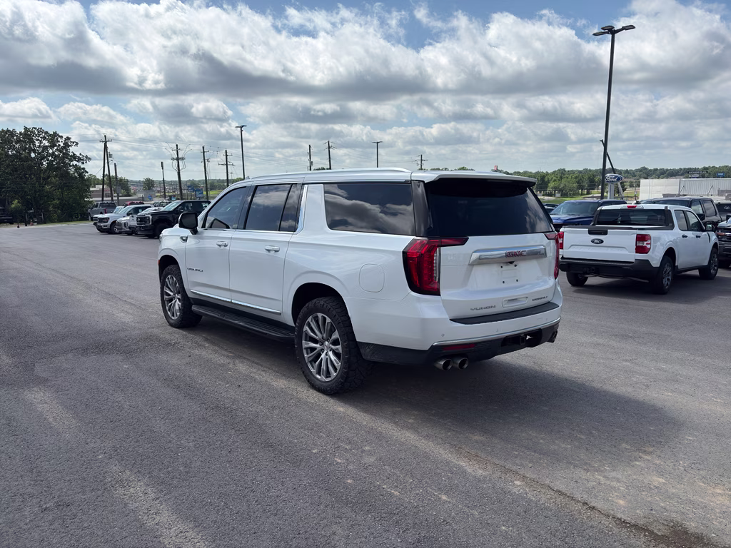 2021 White Frost Tricoat GMC Yukon XL Denali 4X4 SUV