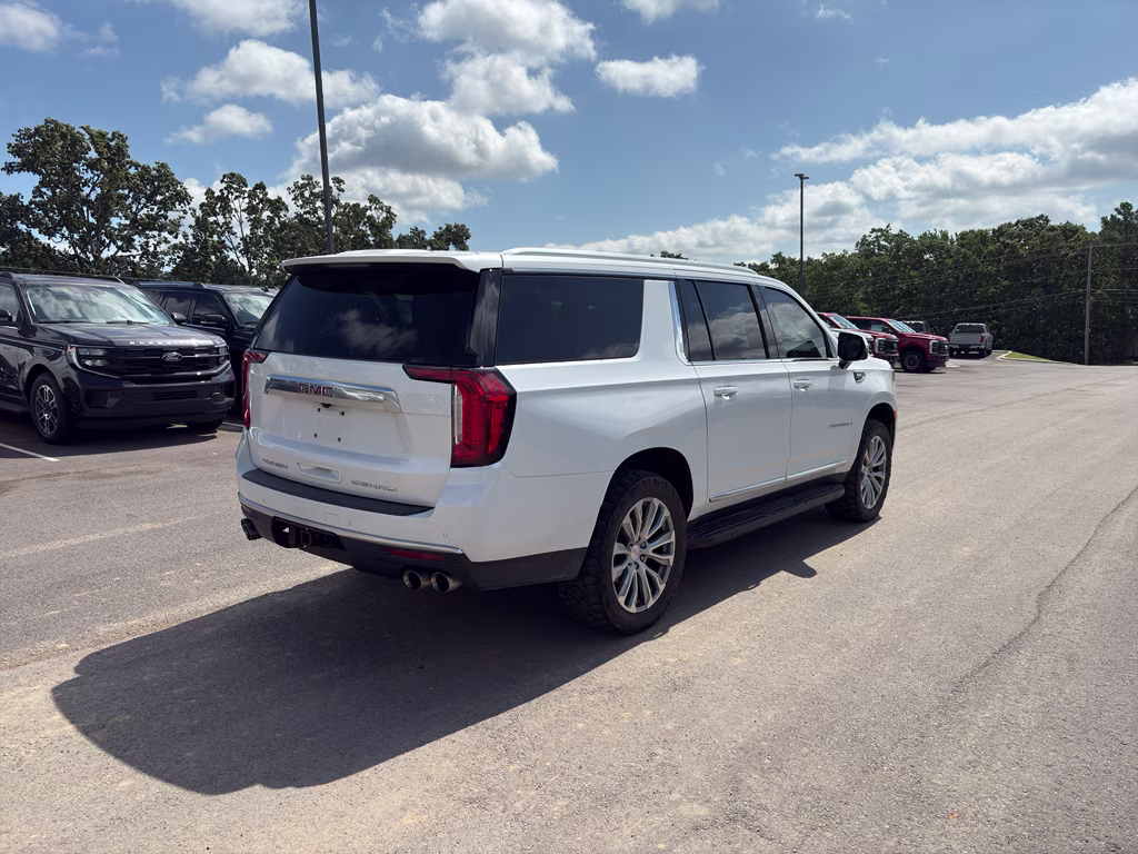 2021 White Frost Tricoat GMC Yukon XL Denali 4X4 SUV