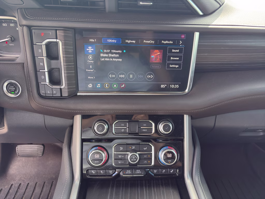2021 White Frost Tricoat GMC Yukon XL Denali 4X4 SUV