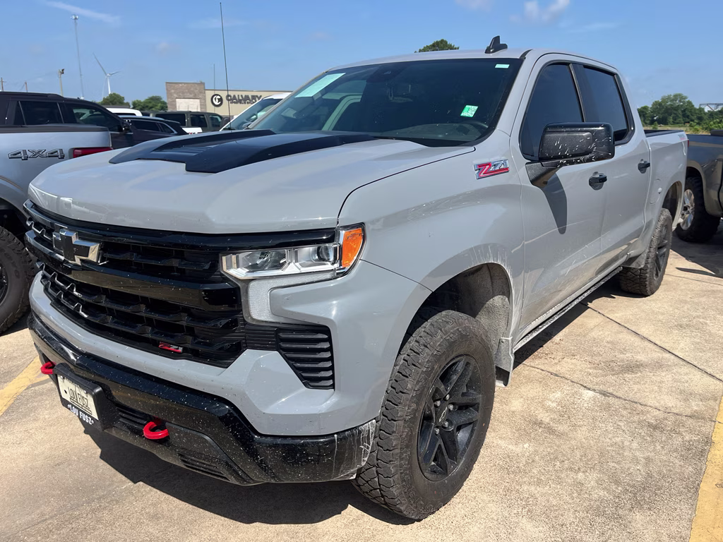 2024 Slate Gray Metallic Chevrolet Silverado LT Trail Boss 4X4 Truck