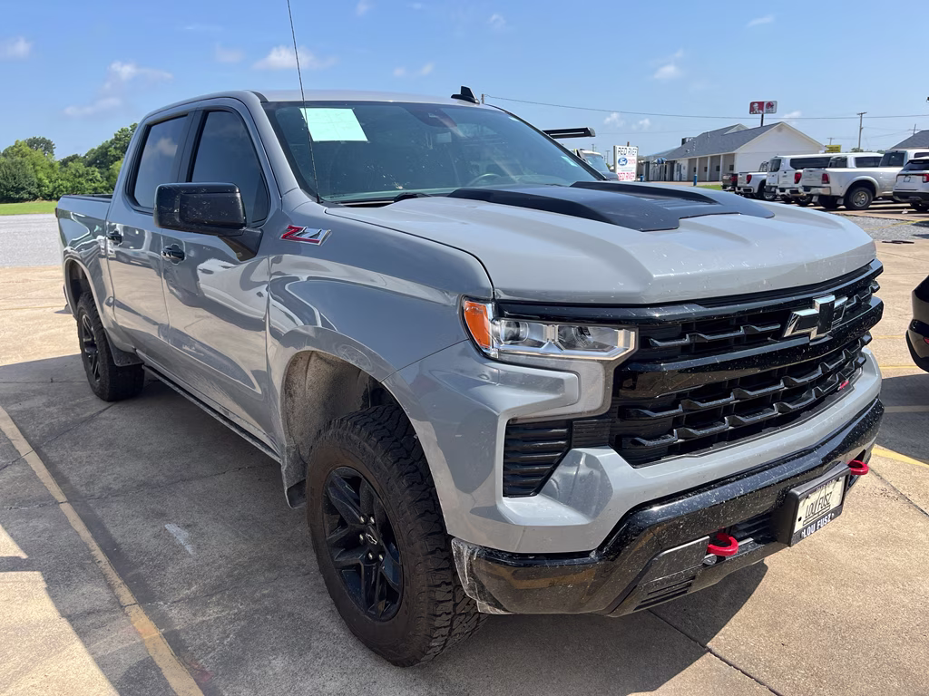 2024 Slate Gray Metallic Chevrolet Silverado LT Trail Boss 4X4 Truck