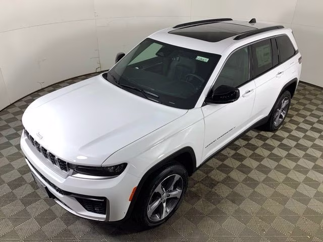 2026 Bright White Clearcoat Jeep Grand Cherokee Limited 4X4 SUV