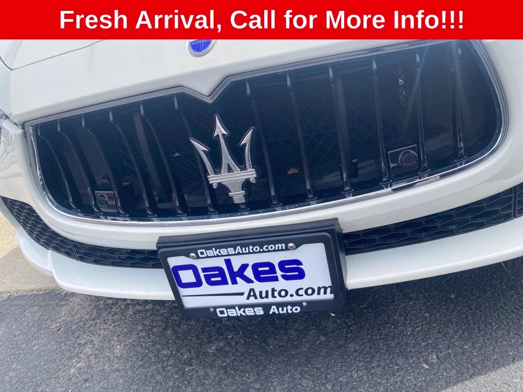 2016 Bianco Maserati Ghibli S Q4 AWD Sedan
