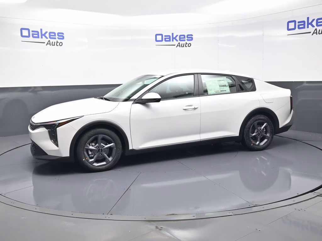 2026 Snow White Pearl Kia K4 LXS FWD Sedan