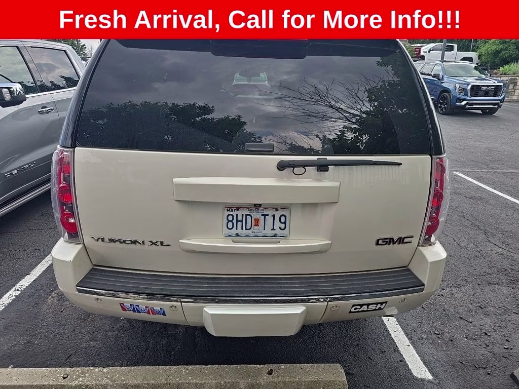 2014 White Diamond Tricoat GMC Yukon XL Denali AWD SUV