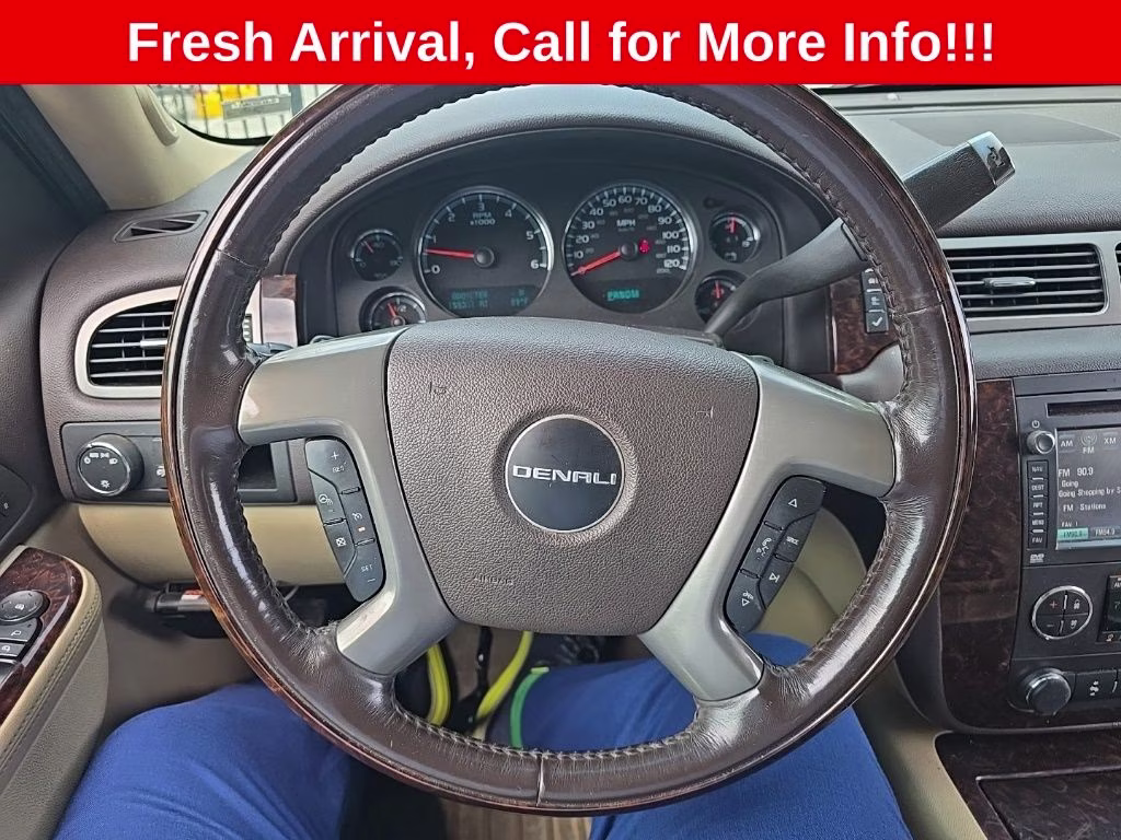 2014 White Diamond Tricoat GMC Yukon XL Denali AWD SUV