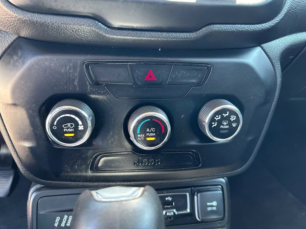 2019 Omaha Orange Clearcoat Jeep Renegade Sport 4X4 SUV