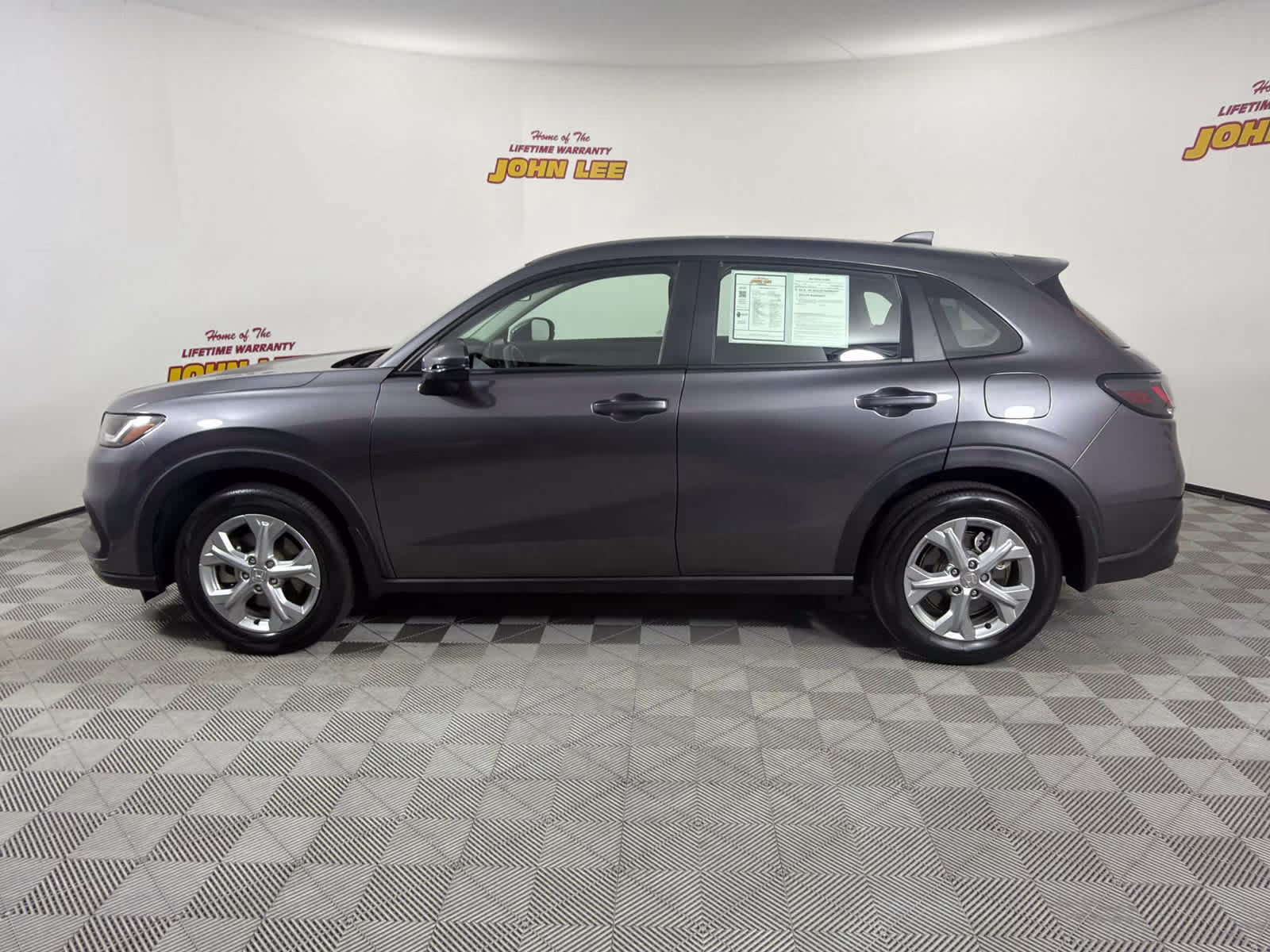 2024 Modern Steel Metallic Honda HR-V LX FWD SUV