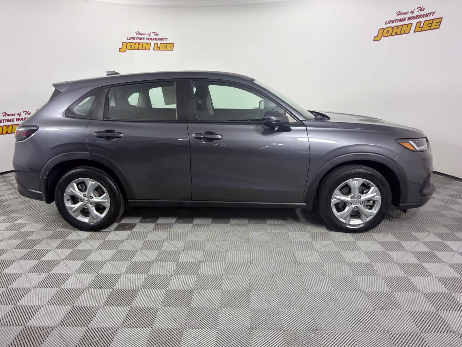 2024 Modern Steel Metallic Honda HR-V LX FWD SUV