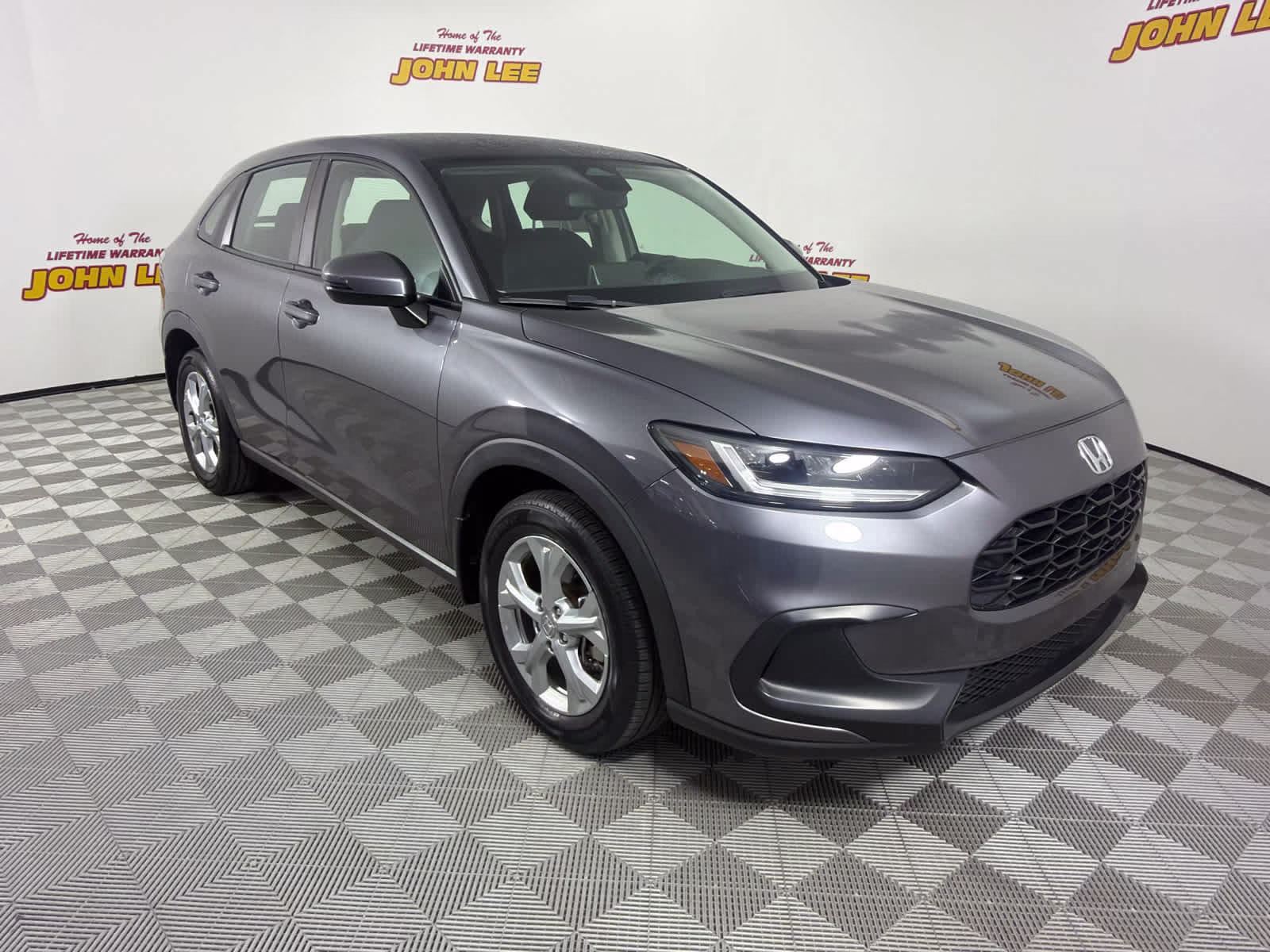2024 Modern Steel Metallic Honda HR-V LX FWD SUV