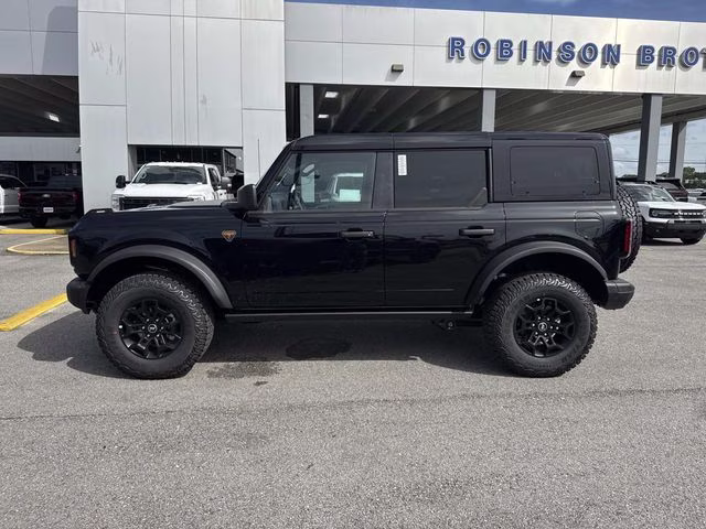 2026 Shadow Black Ford Bronco Badlands 4X4 SUV