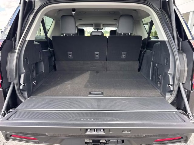 2026 Gray Metallic Ford Expedition Max Active RWD SUV