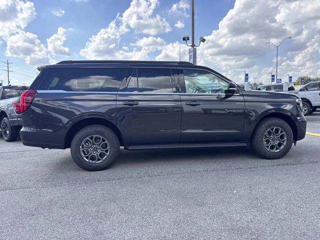 2026 Gray Metallic Ford Expedition Max Active RWD SUV