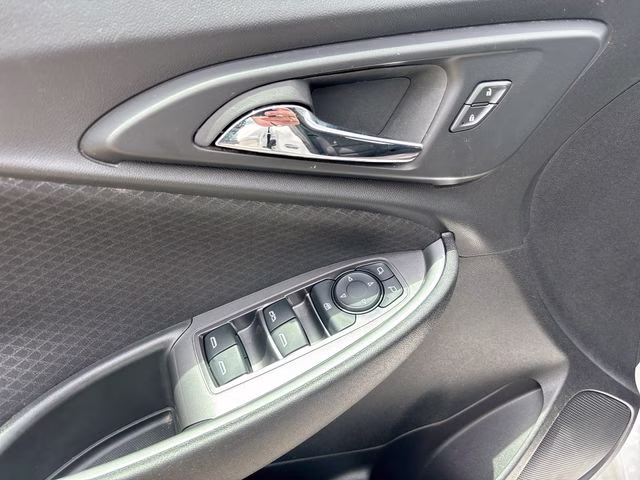2024 Summit White Chevrolet Malibu LT FWD Sedan