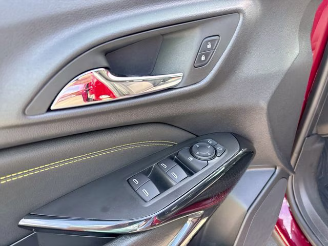 2025 Crimson Chevrolet Trax LT FWD SUV