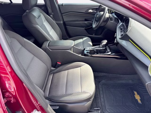 2025 Crimson Chevrolet Trax LT FWD SUV