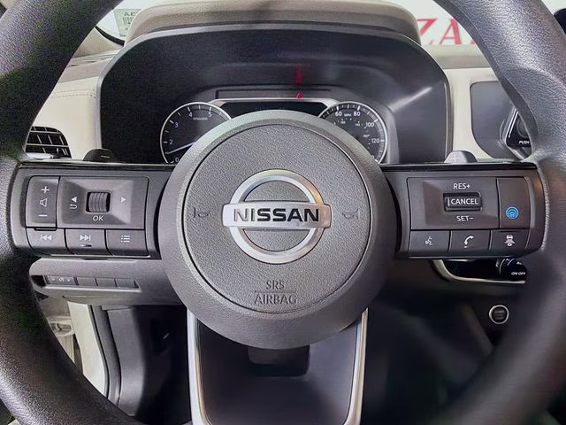 2021 Pearl White Nissan Rogue SV FWD SUV