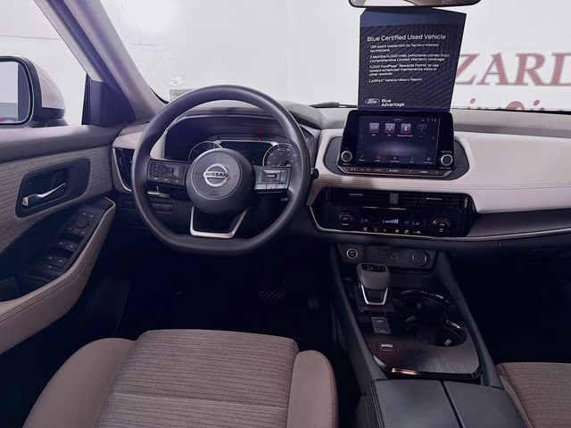 2021 Pearl White Nissan Rogue SV FWD SUV