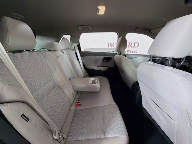 2021 Pearl White Nissan Rogue SV FWD SUV