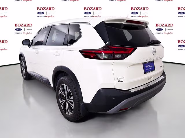 2021 Pearl White Nissan Rogue SV FWD SUV