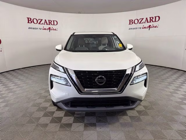 2021 Pearl White Nissan Rogue SV FWD SUV