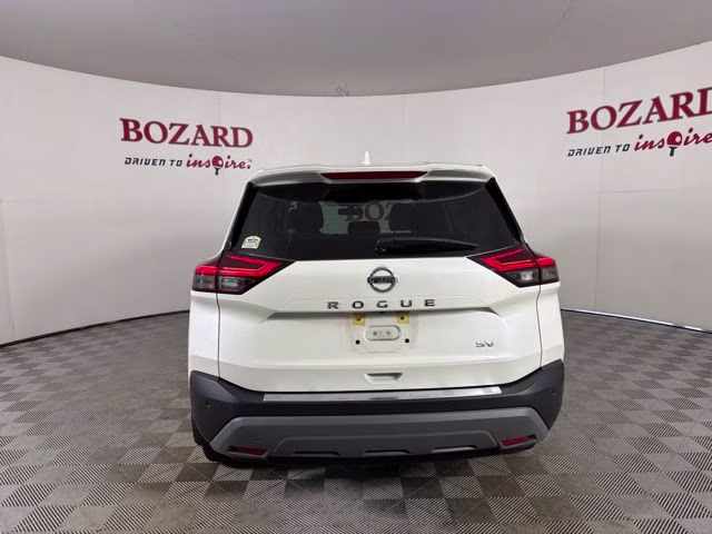 2021 Pearl White Nissan Rogue SV FWD SUV