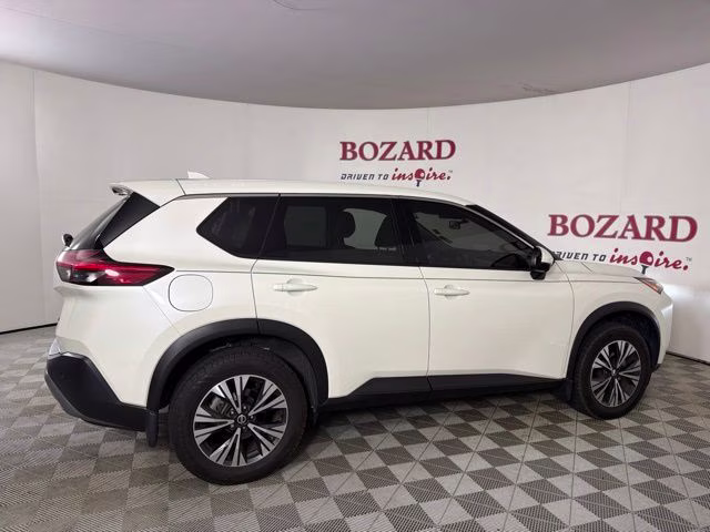 2021 Pearl White Nissan Rogue SV FWD SUV