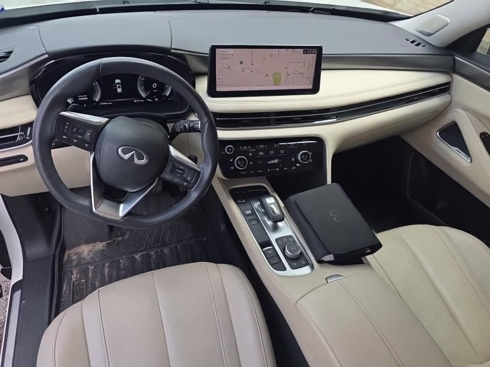 2023 Majestic White INFINITI QX60 LUXE FWD SUV