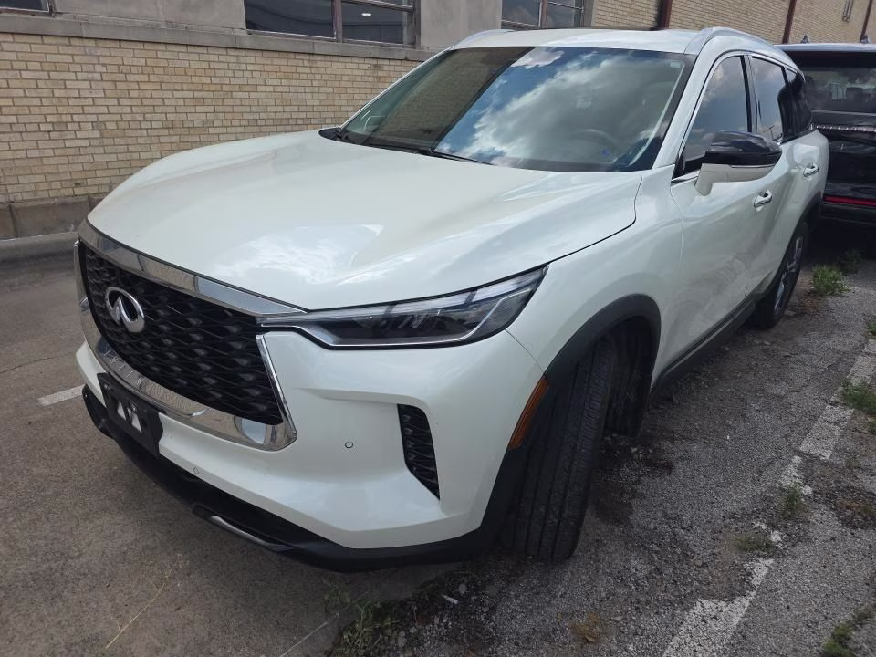 2023 Majestic White INFINITI QX60 LUXE FWD SUV