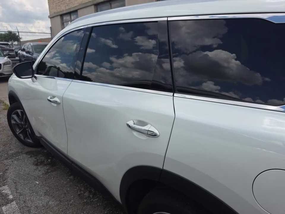 2023 Majestic White INFINITI QX60 LUXE FWD SUV
