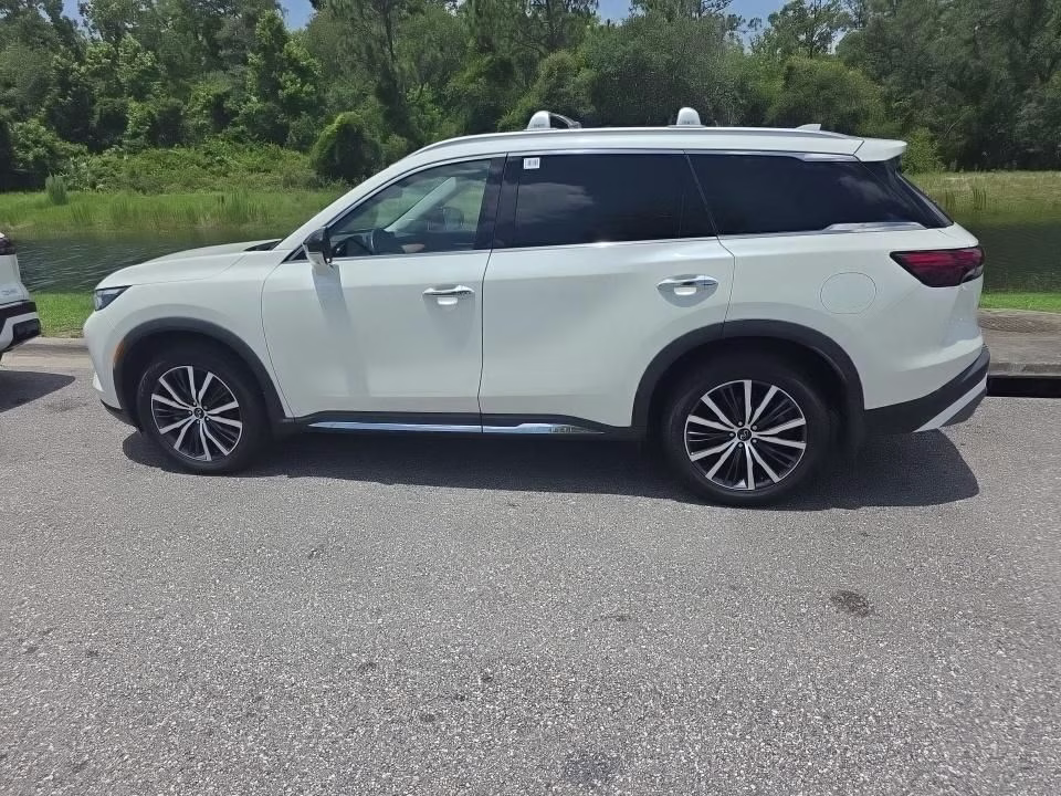2023 Majestic INFINITI QX60 Sensory AWD SUV