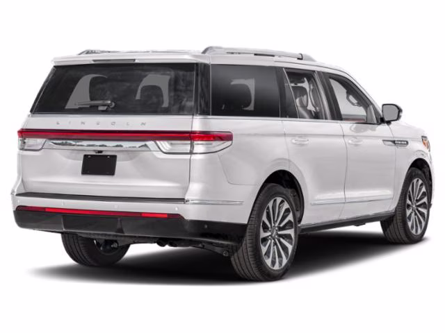 2024 White Metallic Lincoln Navigator Reserve 4X4 SUV