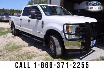 2019 White Ford Super Duty F-250 SRW XL 4X4 Truck