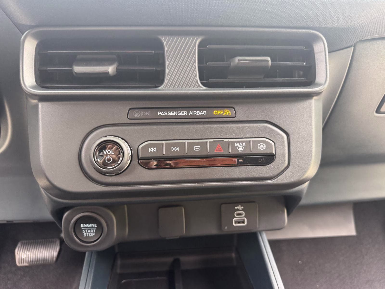 2026 Shadow Black Ford Maverick XLT AWD Truck