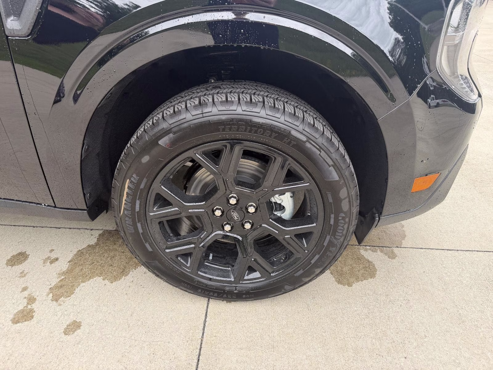 2026 Shadow Black Ford Maverick XLT AWD Truck
