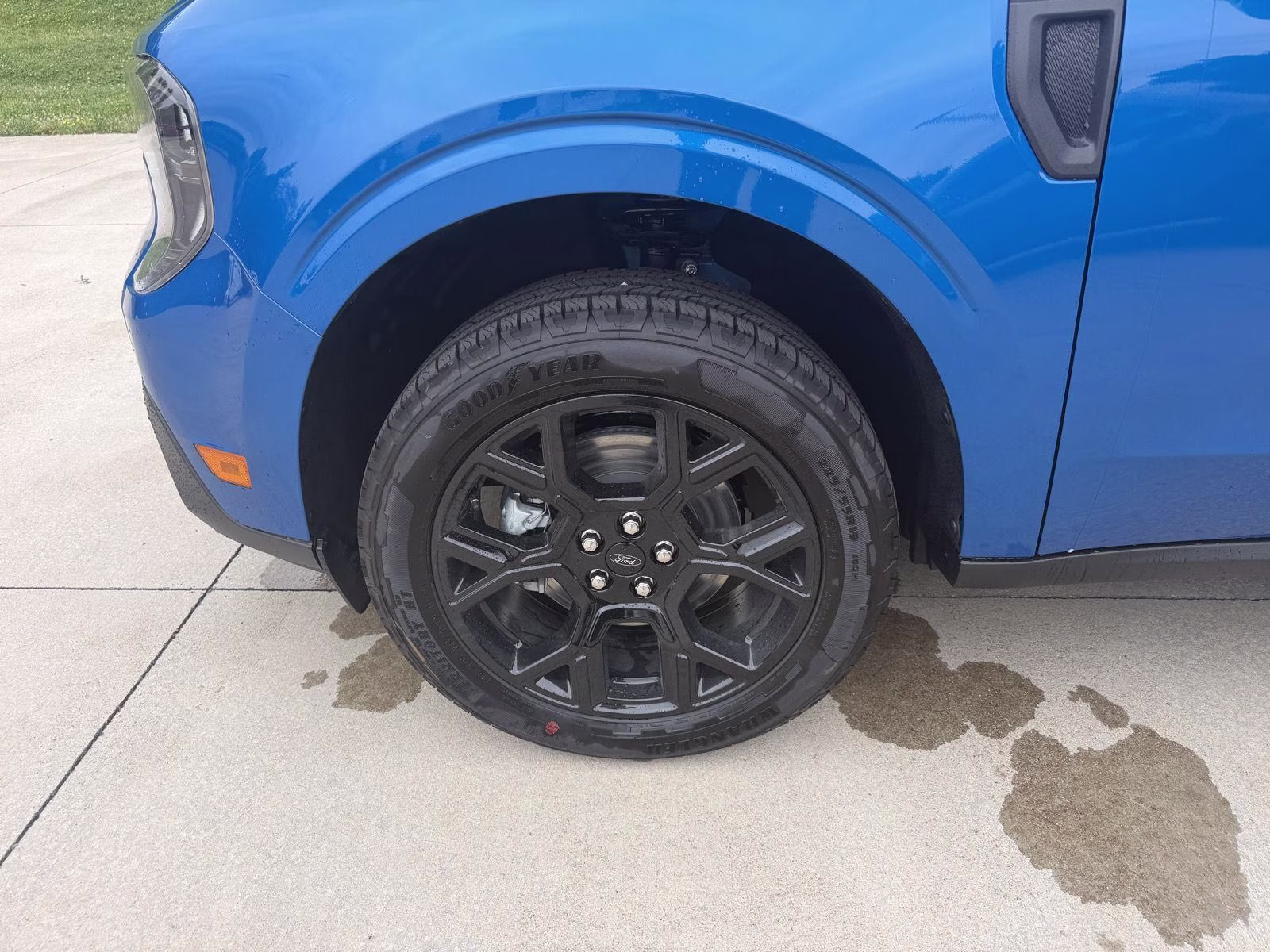 2026 Velocity Blue Ford Maverick XLT AWD Truck