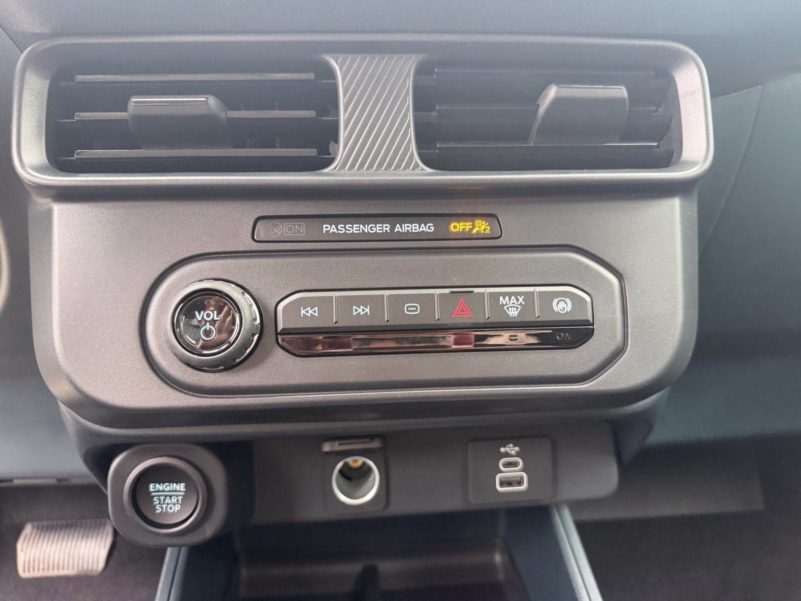 2026 Carbonized Gray Metallic Ford Maverick XLT AWD Truck